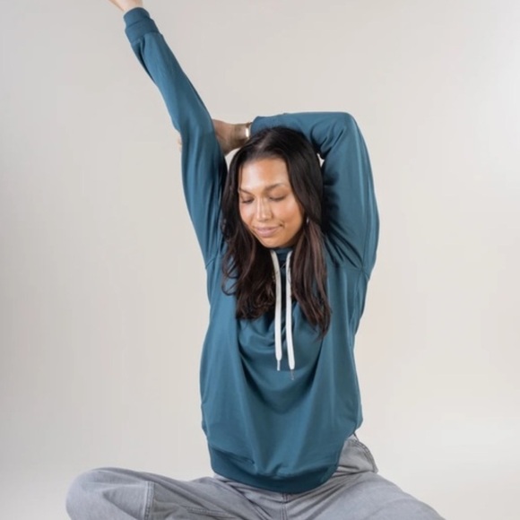Feat Womens BlanketBlend Move Hoodie Sz XXL Outdoor Sport Gym Hiking - Picture 1 of 6